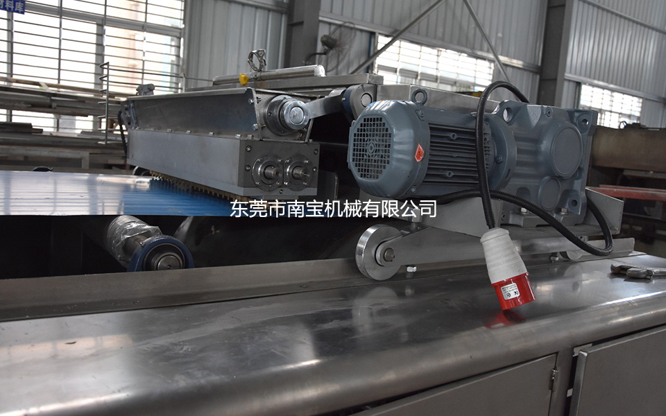 成型機(jī)